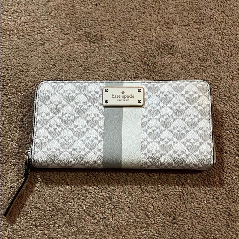Kate Spade Penn Place Grey Neda Zip Around Continental Wallet